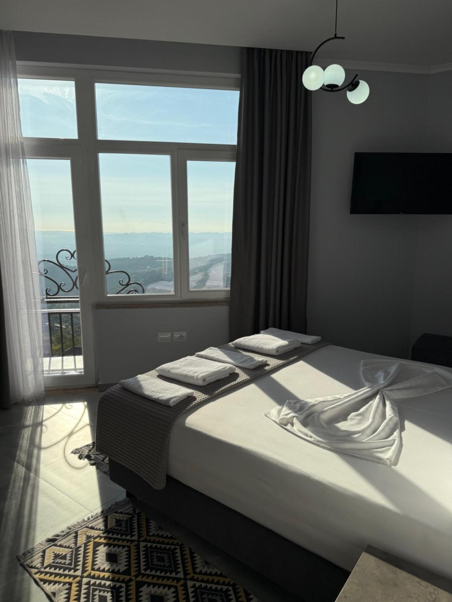 --Hotel Deal-- Rooms With Castle View Krujë Zewnętrze zdjęcie