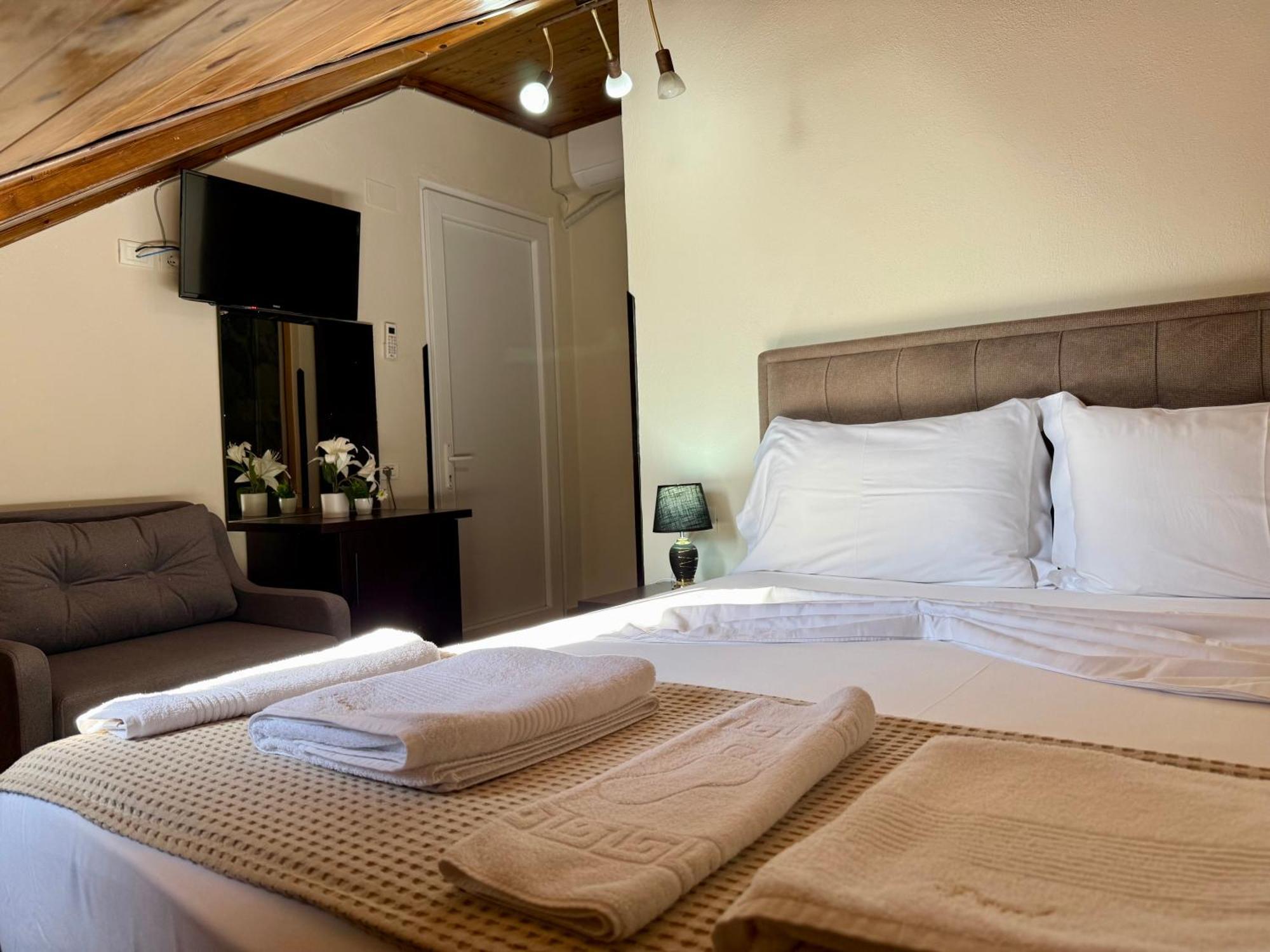--Hotel Deal-- Rooms With Castle View Krujë Zewnętrze zdjęcie