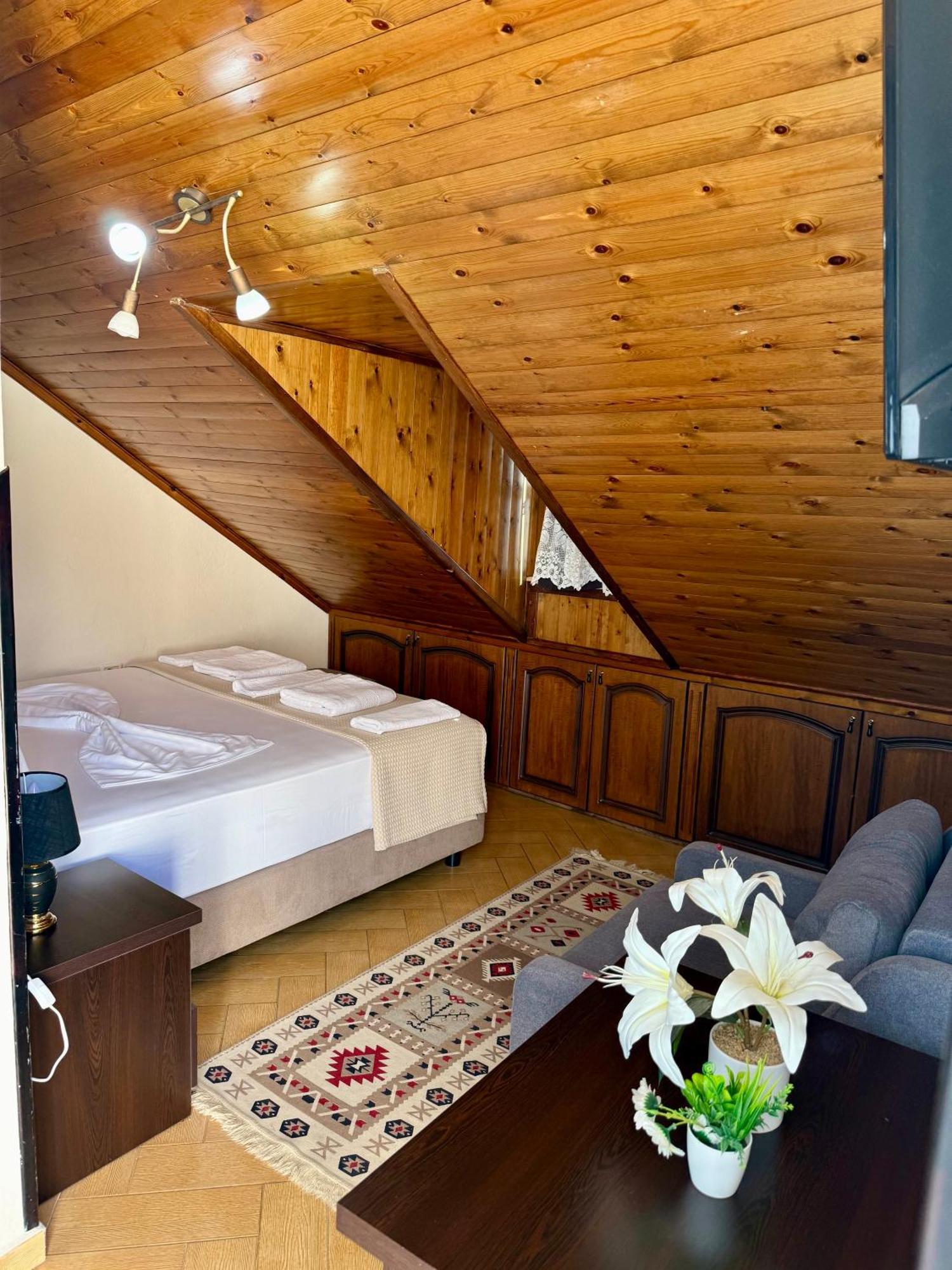 --Hotel Deal-- Rooms With Castle View Krujë Zewnętrze zdjęcie